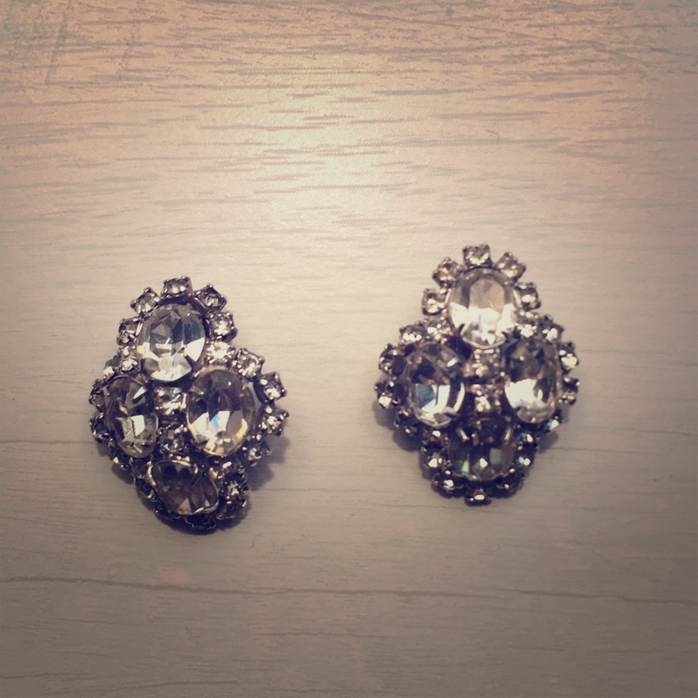Clip on vintage Kramer earrings